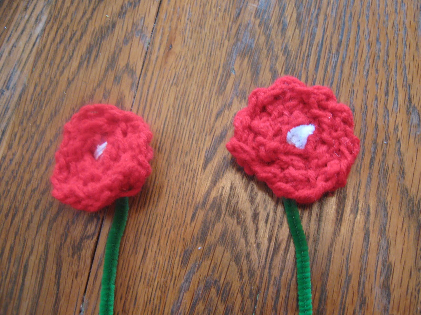 Almost Unschoolers Finger Knit (or Crochet) Hearts and Flowers Hand