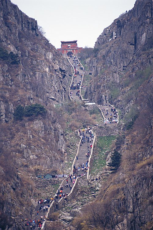 [stairway-heaven-750+tibet.jpg]