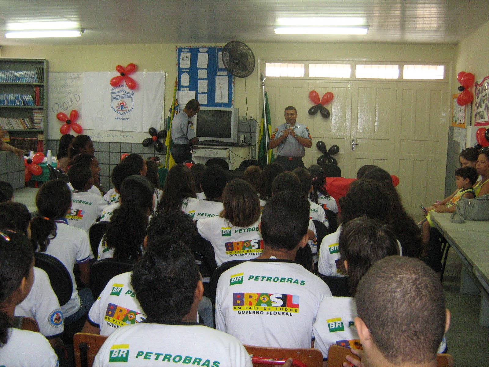 ESCOLA ESTADUAL 