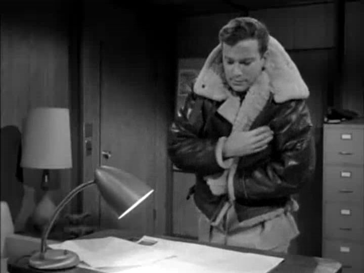 Shatner's Toupee The Outer Limits "Cold Hands, Warm Heart" a