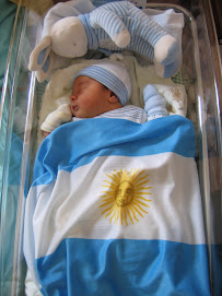 CUNA Y BANDERA (subtitulada)