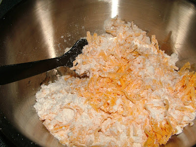 sausage mixing bisquick shredded