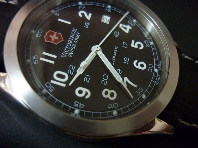 jual jam victorinox