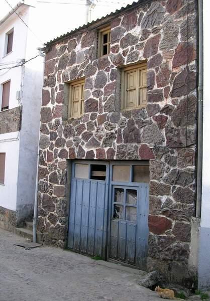 [fachada+de+Monsagro.JPG]