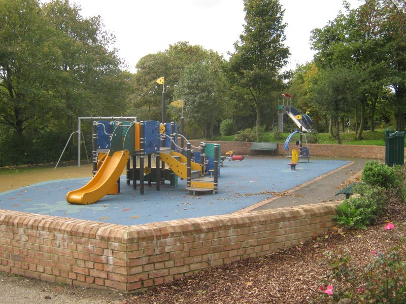 Photographs Of Newcastle: Elswick Park