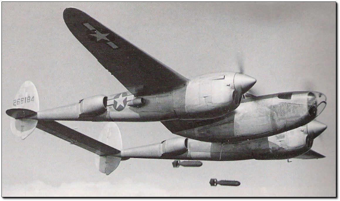 История п 38 5 класс. P 38 самолет. Lockheed p-38 Lightning. P-38 Lightning. P-38j.