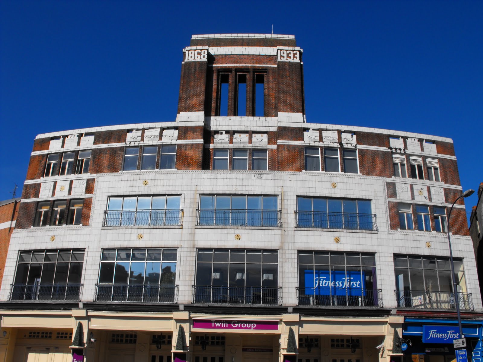 A room of one zone Old faded puzzle.