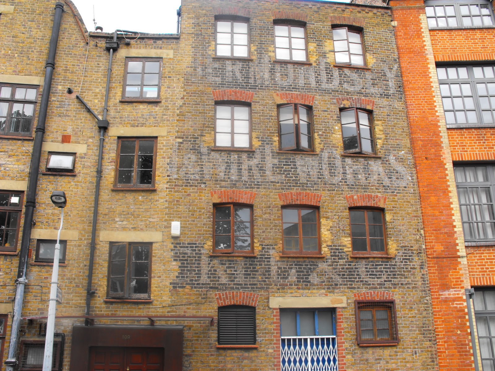 A room of one zone The best brown bread made from da mental vaporz