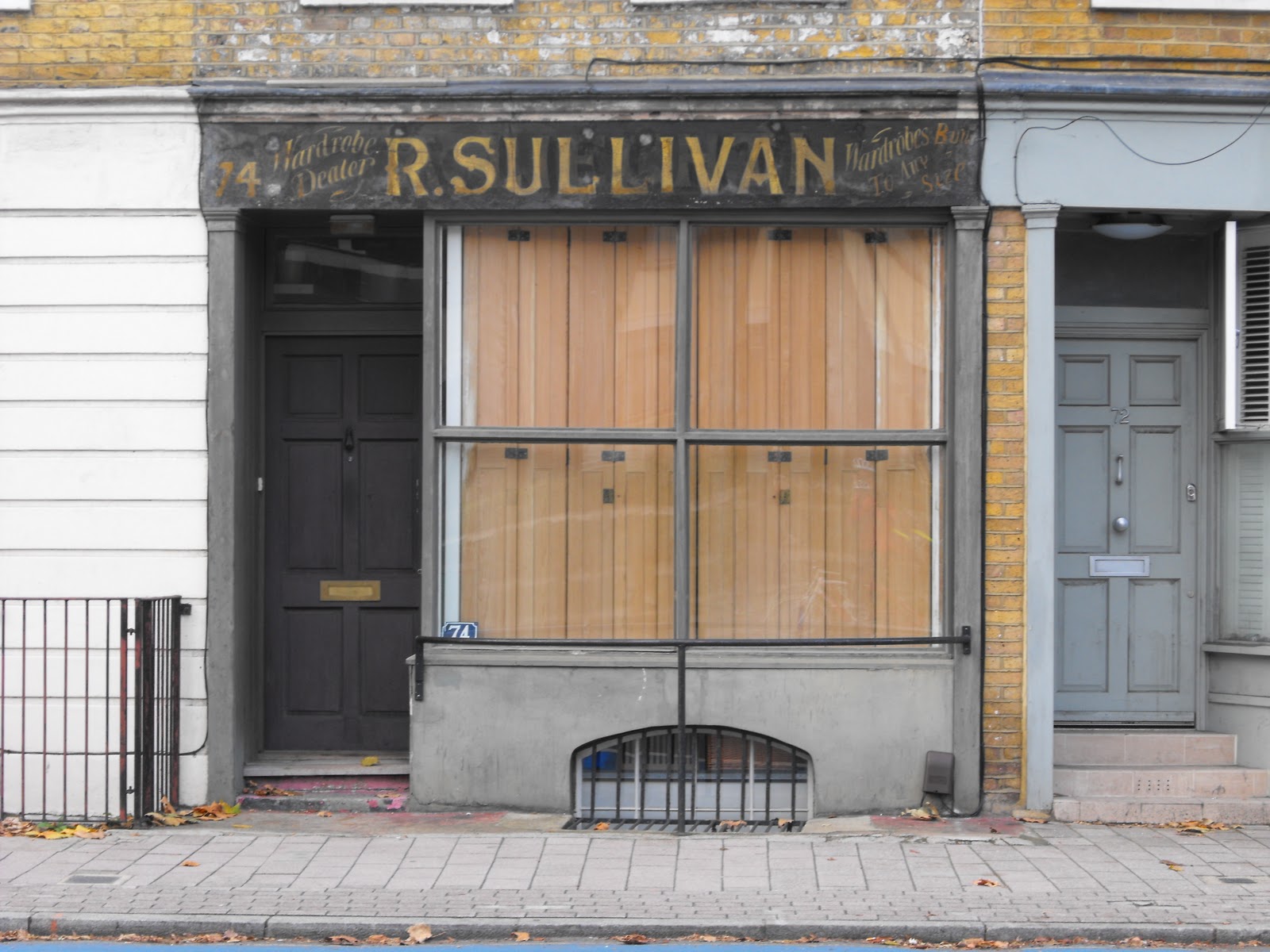 A room of one zone Bike Buddies and Shop fronts