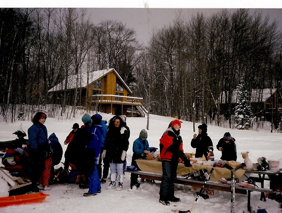 Zauggs Resort winter picnic and snow fun in Eagle River