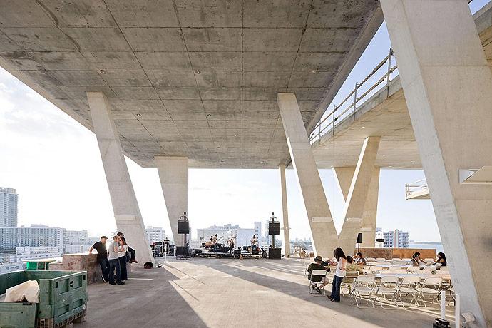 A F A S I A Herzog De Meuron A F A S I A Herzog De Meuron