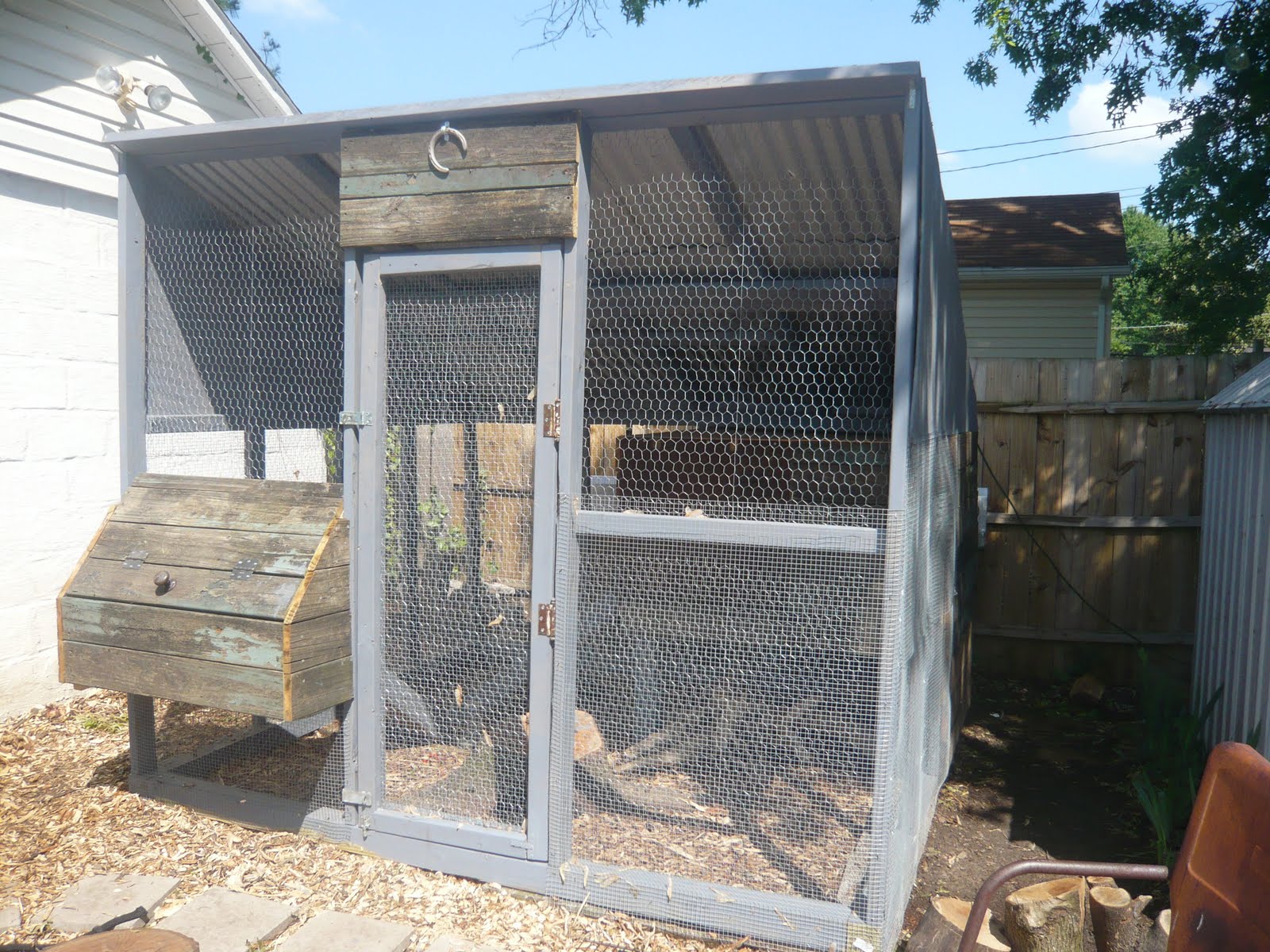 secondhand Finished Coop/Chicken Pile