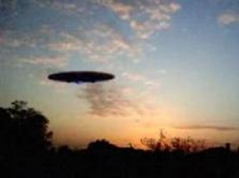 [UFO-over-Ajdovscina-Slovenia-nlp-October-2008.jpg]