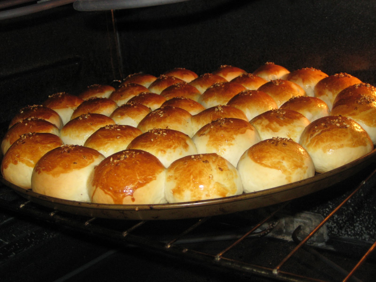 Pastane Poğaçası (nişastalı) Tarifi Pastane Poğaçası (nişastalı) Tarifi