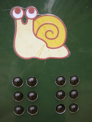 Caracol de un panel braille infantil