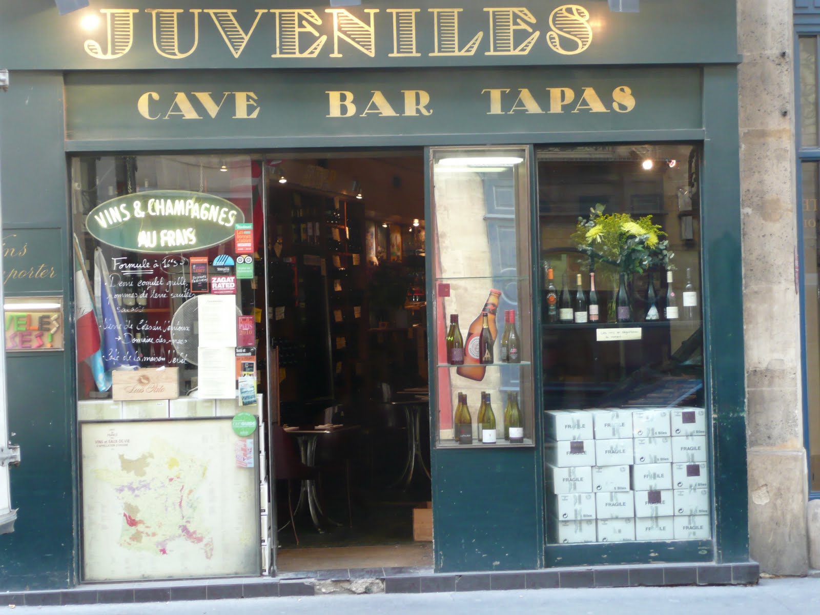 schillerwine A Cult Paris Wine Bar Juveniles
