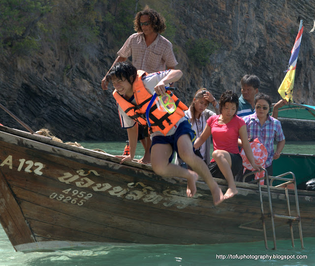 Tofu Photography Jumping off a boat
