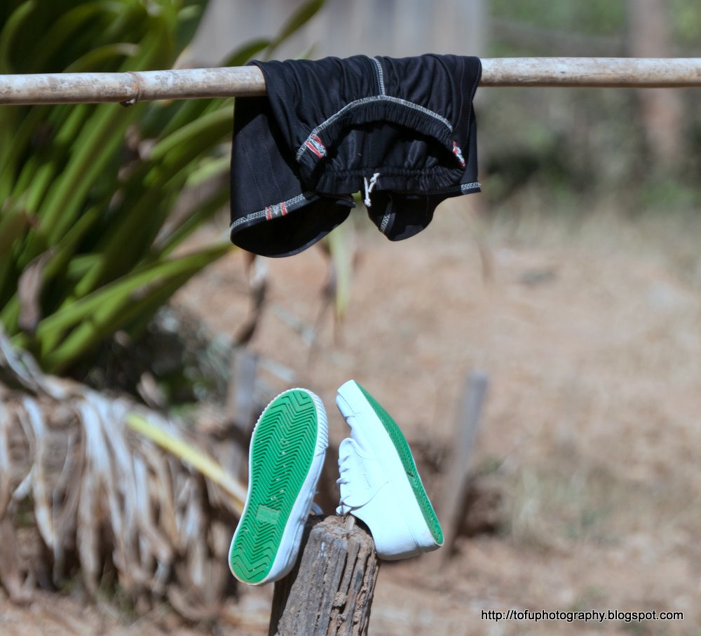 Tofu Photography: Drying shoes