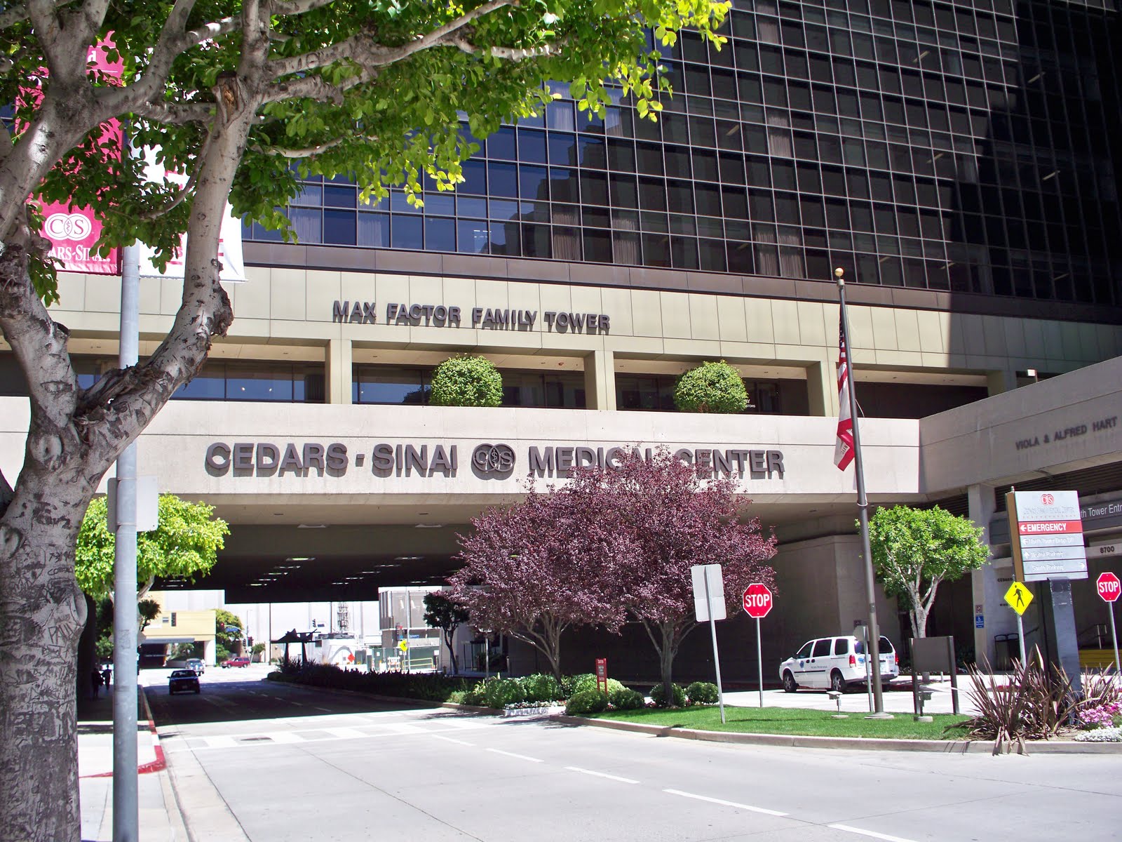 Pauletta & Denzel Washington Neuroscience Program First Week At Cedars