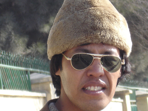 [Nasim+Fekrat+01.jpg]