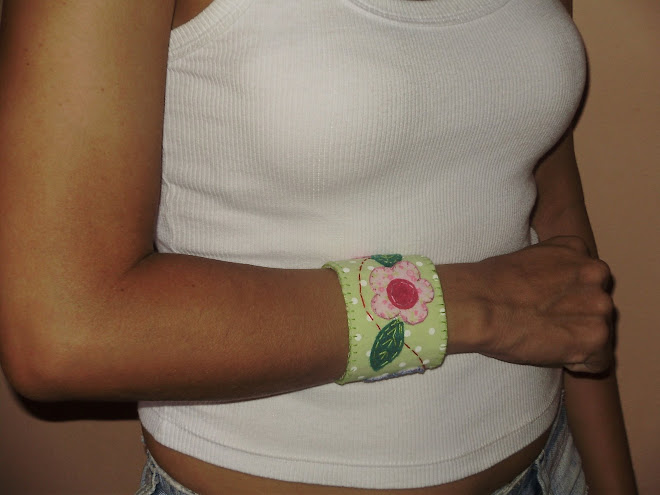 Bracelete de Feltro.