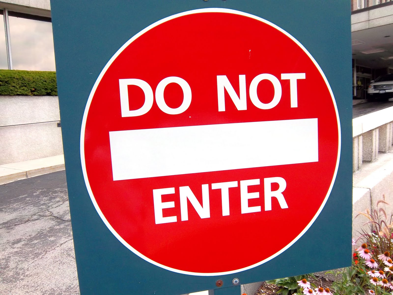 McHenry Images & Media: Signs