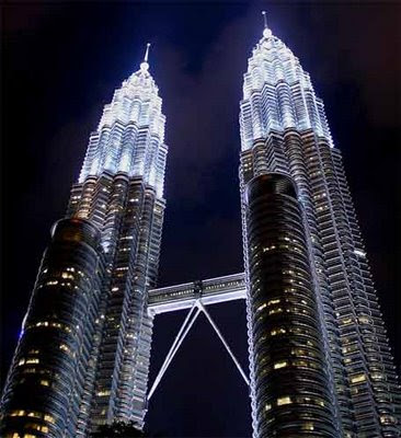 فندق ماردان في تركيا حلم أي سائح Petronas-Towers-KL-M