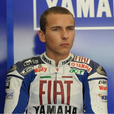 Jorge Lorenzo comienza la rehabilitación del dedo