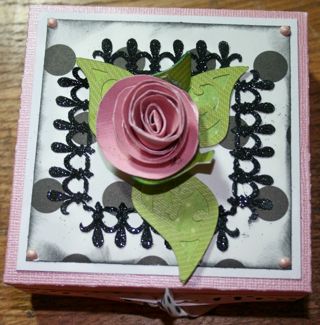 LoveLife Crafts Playing with the cricut Gypsy