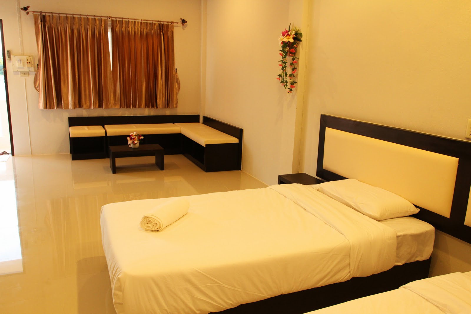 Gideons House Hotel โรงแรมกีเดี้ยนส์ เฮ้าส์