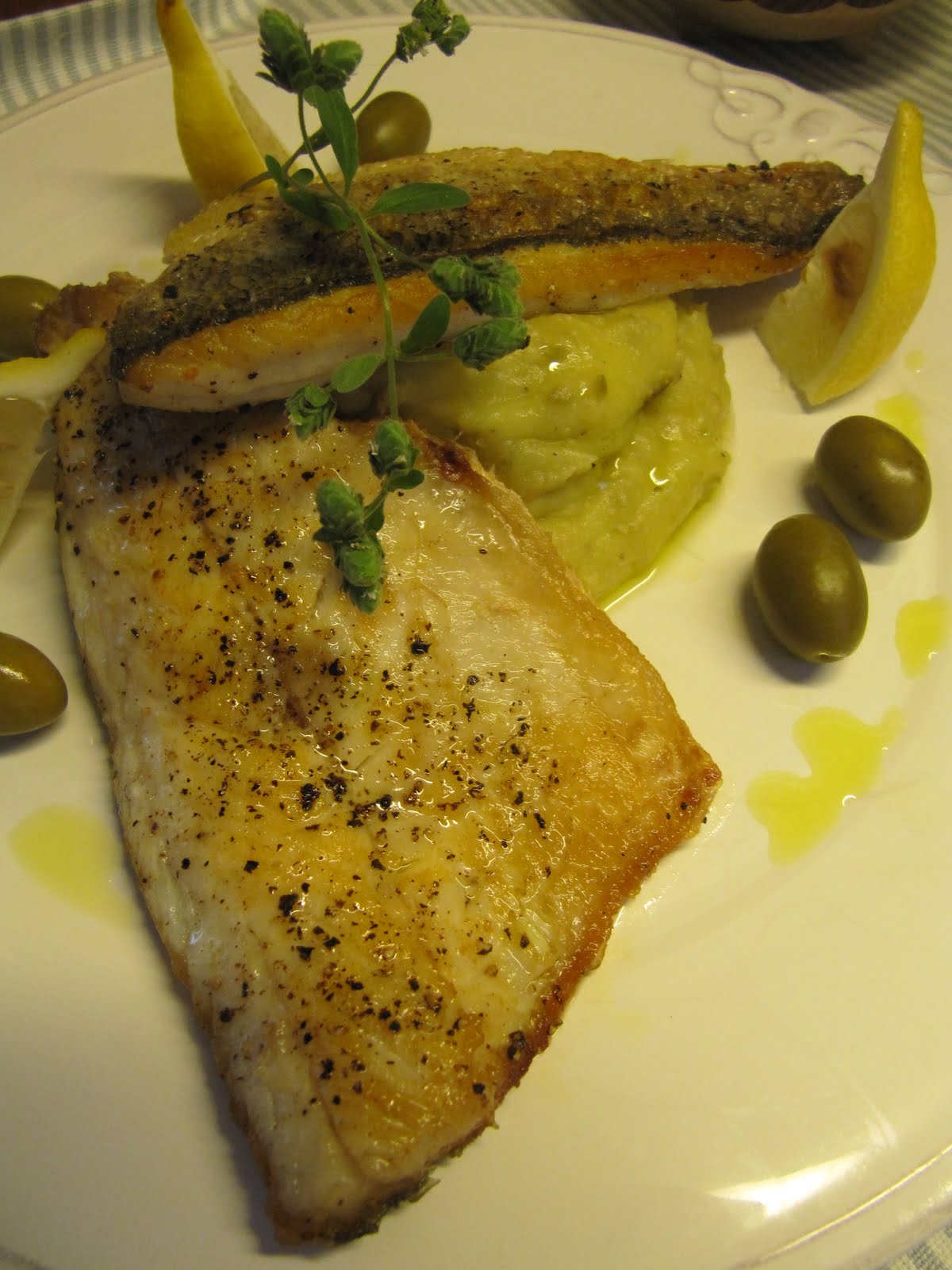 Just Cook! Loup de mer et mousseline Sea bass with potatoeOlivepurée