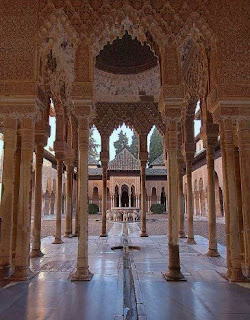 La Alhambra de Granada - Patio de los Leones