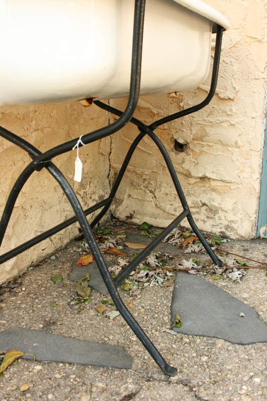 Beach House Living Vintage baby tub with iron stand