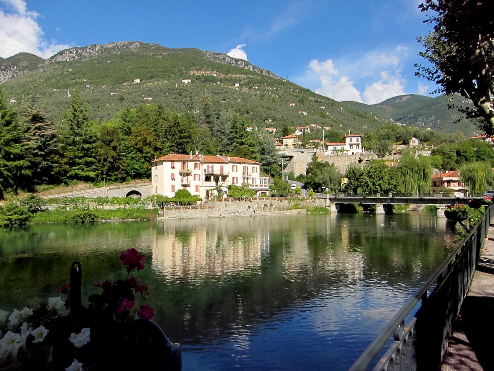 Mary M. Payne Breil sur Roya visit to a mountain village