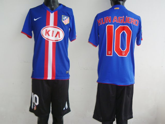 Equipajes de Futbol: Atletico de Madrid 2010 - 2011