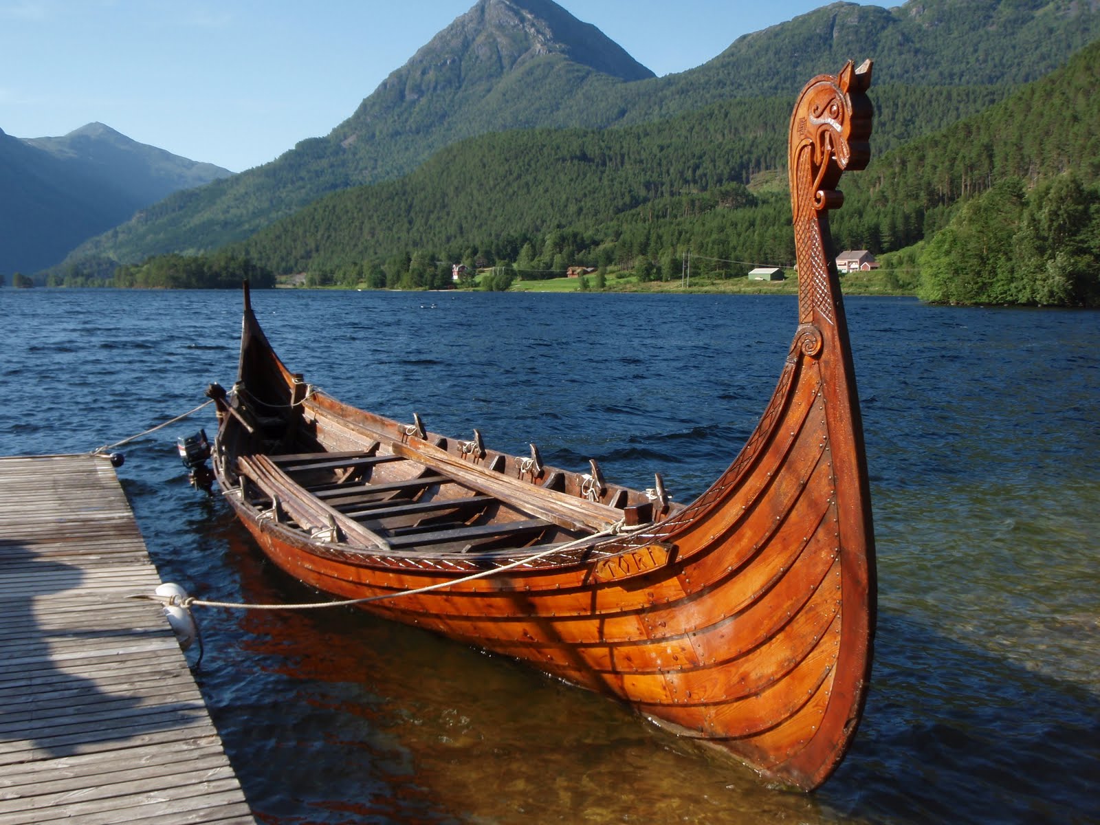 auld rasmie: viking boats