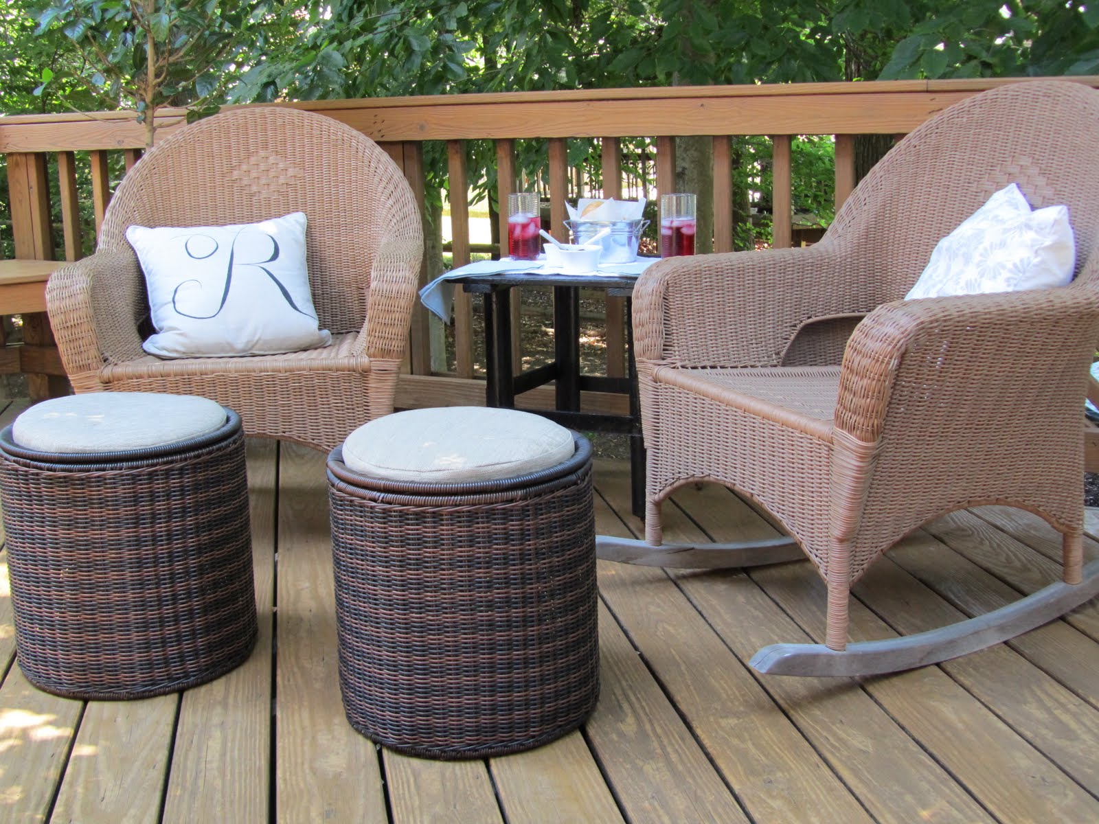 Acanthus and Acorn: Outdoor Room: Budget Version!