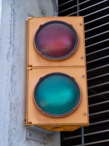 [741971_red_and_green_stop_light.jpg]