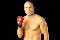 UFC 102 - Randy Couture elogia Minotauro Nogueira