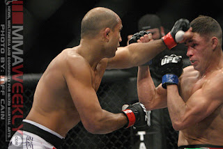UFC 107 - BJ Penn vence Diego Sanchez