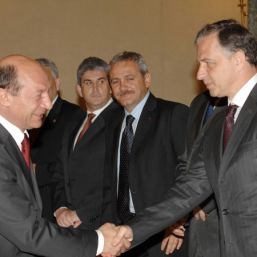 [Basescu-Geoana_rompres.jpg]