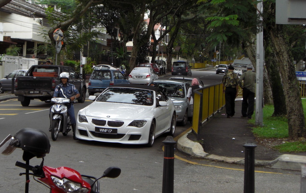 Who should enforce onstreet parking rules? Not the Police!