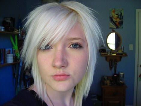 Emo Hair Styles With Image Emo Girls Hairstyle With Short Blond Emo Haircut
