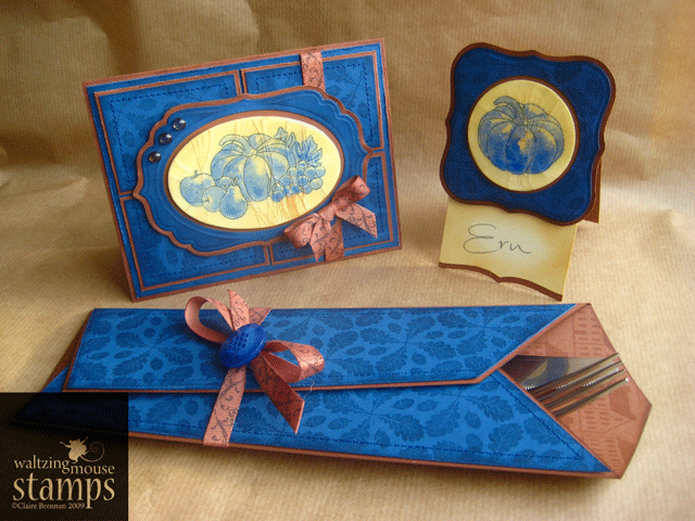 [Blue-pumpkin-trio.gif]