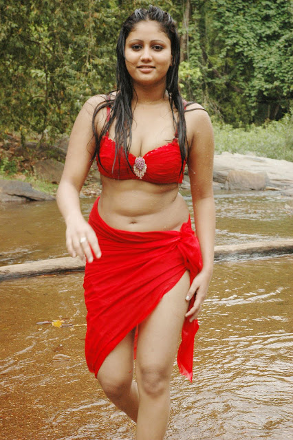 Actress Amrutha Valli Navel Show Photos