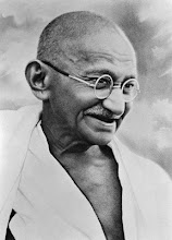 <strong>Mahatma Gandhi</strong>