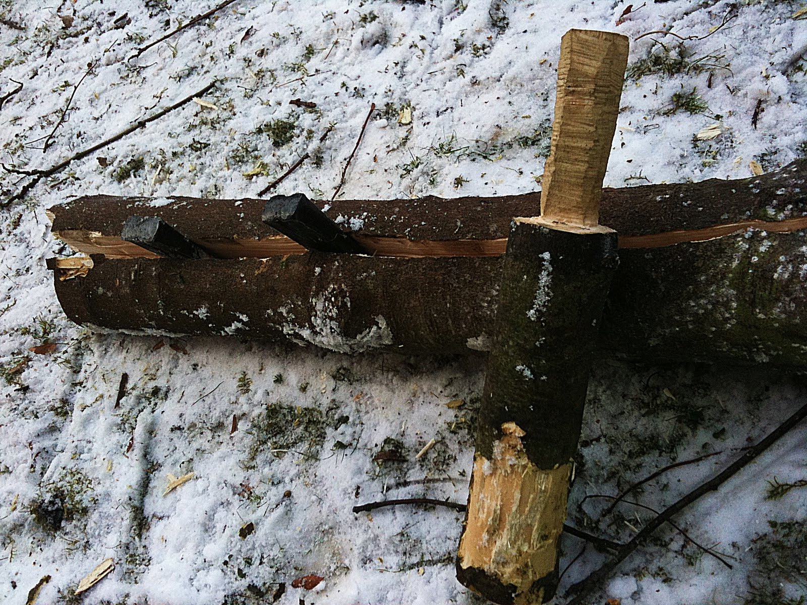 Simon Hill Green Wood Carving: Splitting wood