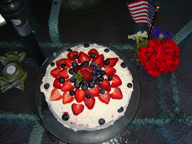 jello poke cake recipe, summer, cake, dessert