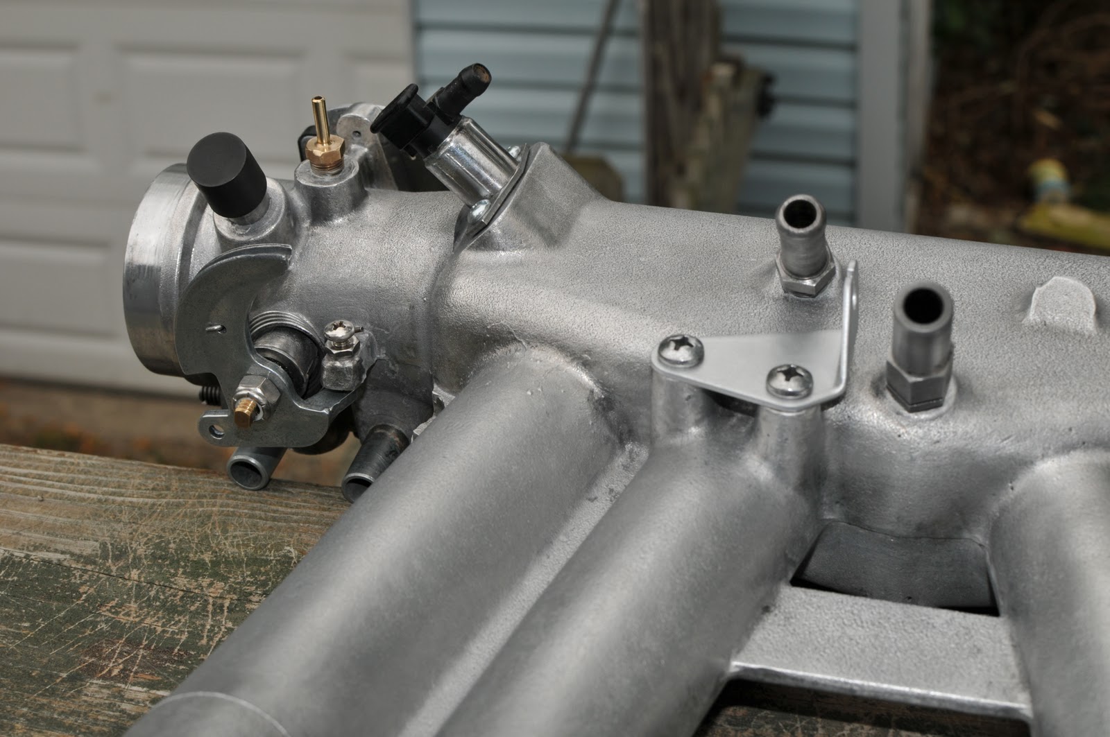 Waugh 1970 Volvo P1800 The Intake Manifold Clean And vrogue.co