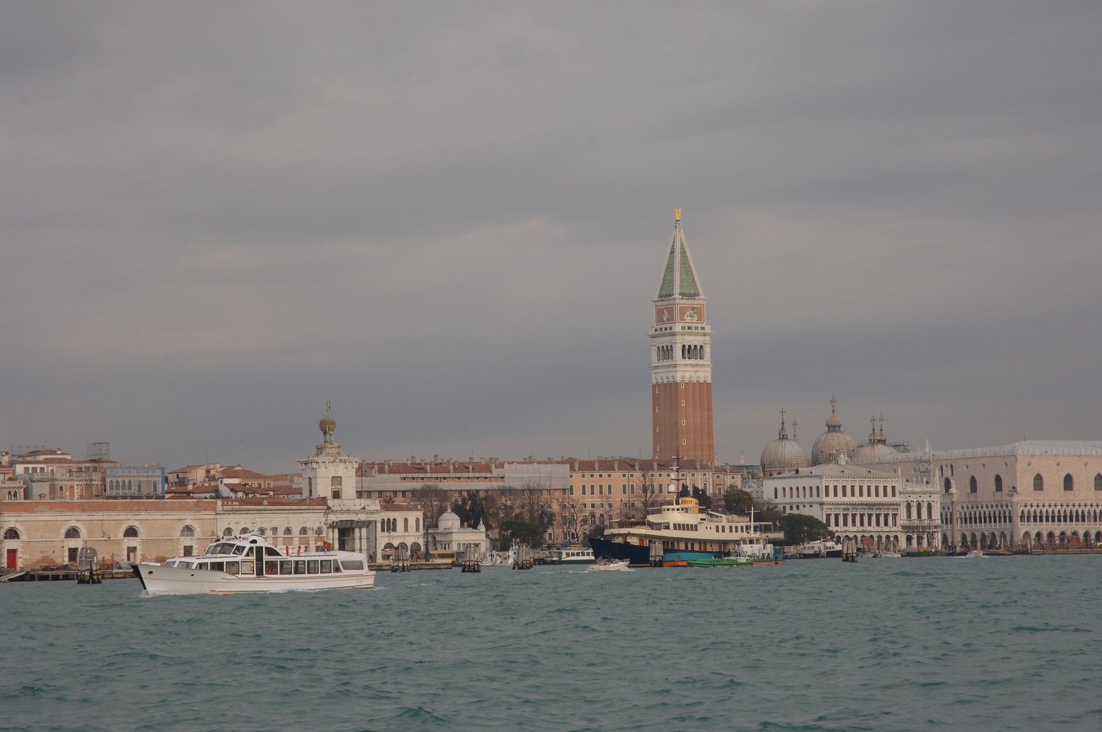 [DSC_0009.JPG]